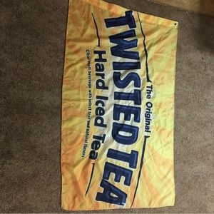 Twisted tea tapestry
